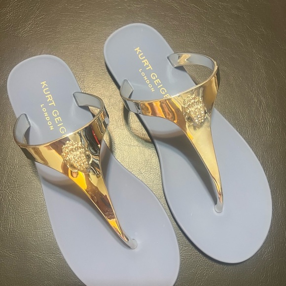 Kurt Geiger London Maddison T-Bar Metallic Silver and Blue Sandals Size 6 NEW - Picture 10 of 14